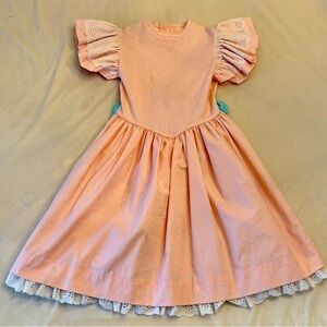 Vintage! Pink Party Dress with Lace Trim, Puff Sleeves and Tulle Lining, sz 8